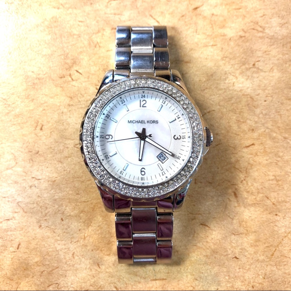 AUTHENTIC MICHEAL KORS WATCH
